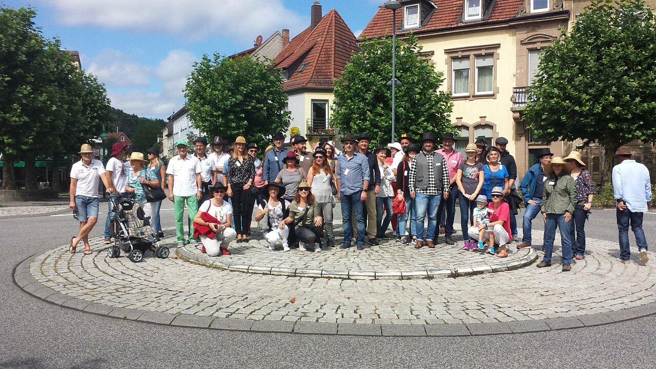 IG Gruppenbild Mitglieder am Kreisel