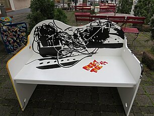 Kunstbank Restaurant Toucy Vorderseite